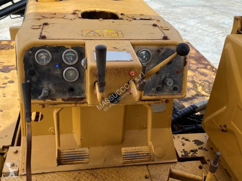 Escavatore Caterpillar D6D