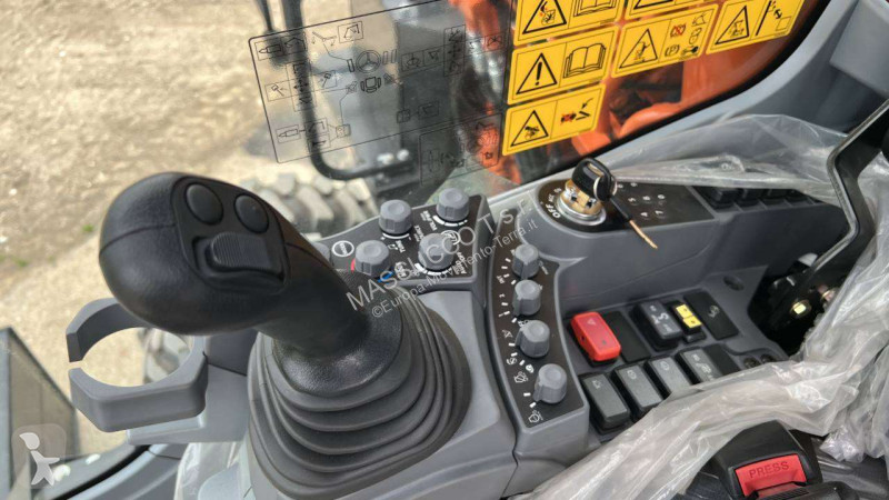 Rýpadlo Hitachi ZX175W-7