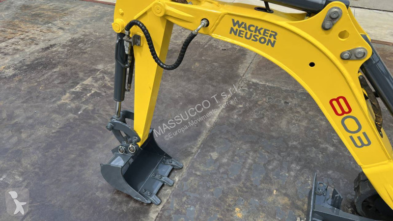 جرافة Wacker Neuson 803