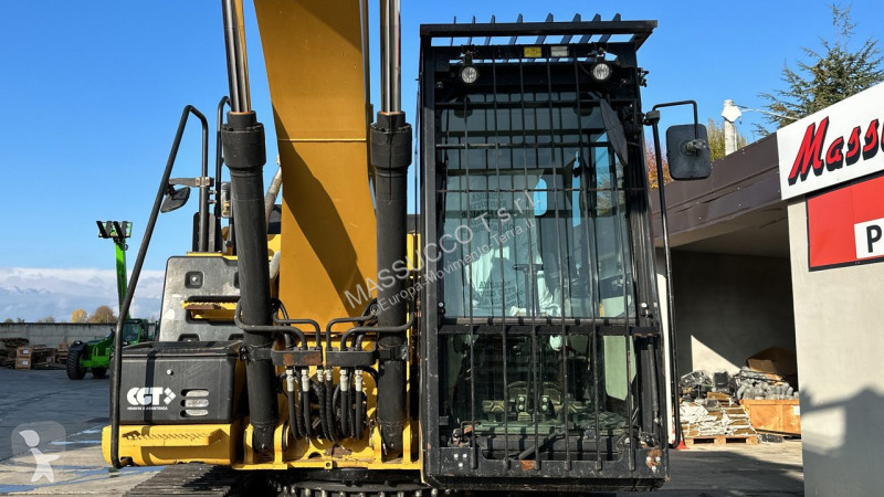 Rýpadlo Caterpillar 323E
