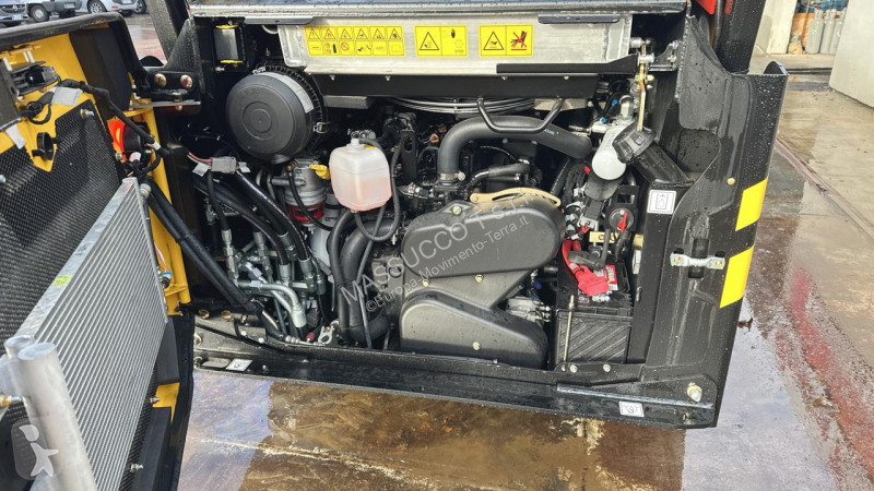 Escavatore Gehl V210 HF