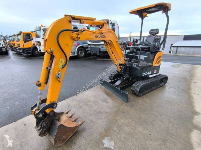 جرافة Hyundai ROBEX 17Z-9A