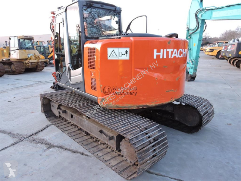 جرافة Hitachi ZX135