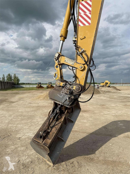 جرافة Caterpillar C
