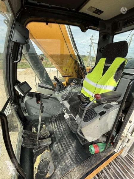 Экскаватор Liebherr R 926 LC