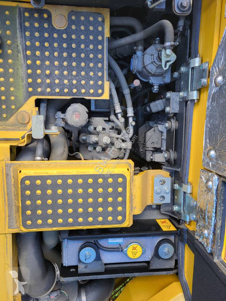 Pelle Komatsu PC138US-11