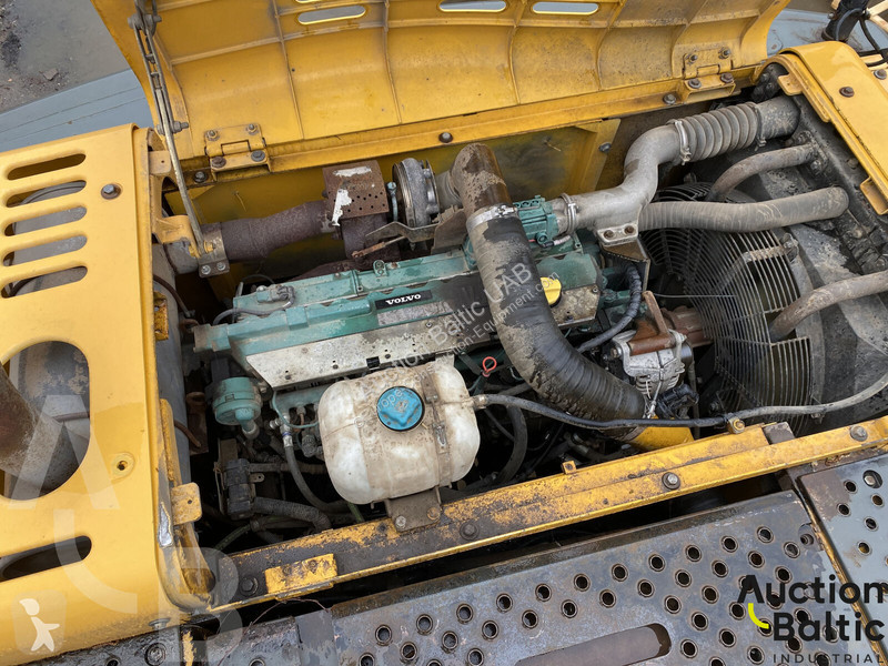 Skovl Volvo C L