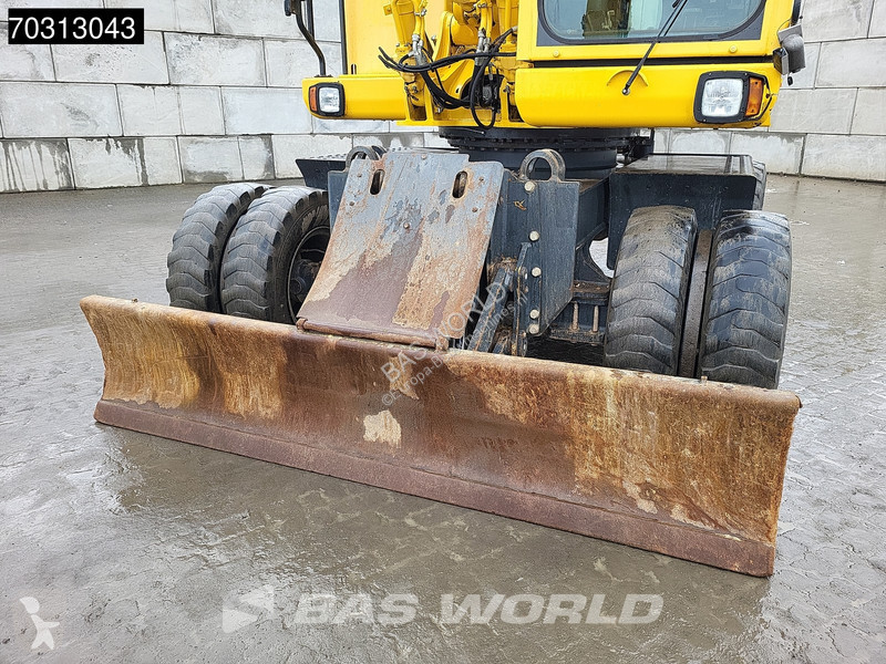 جرافة Komatsu PW180 -7E0