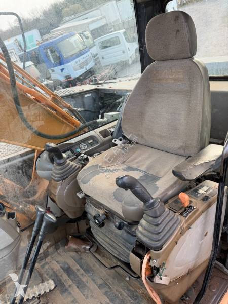 جرافة Case