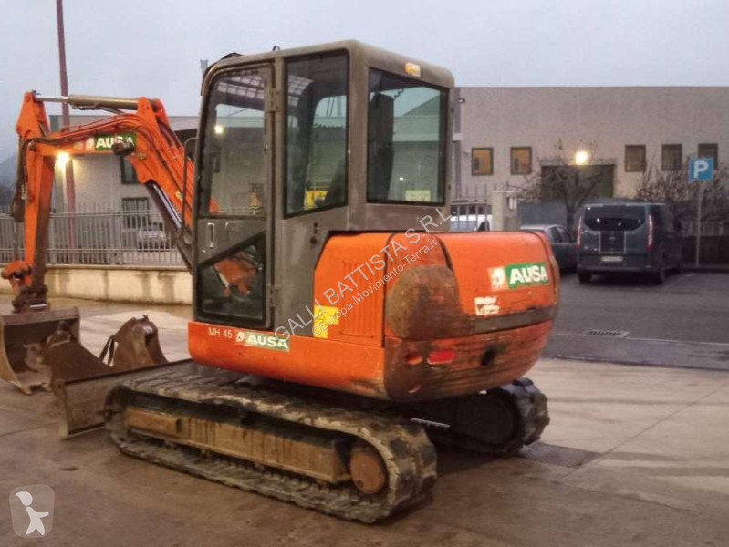 جرافة Ausa MH45C