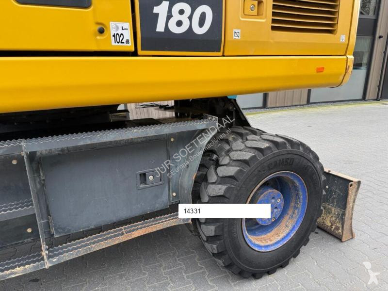 جرافة Komatsu 10