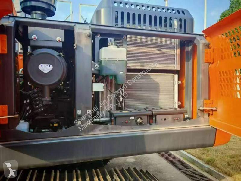 Lopatový nakládač Develon DX220LCA