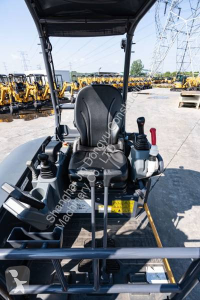 جرافة XCMG XE27U