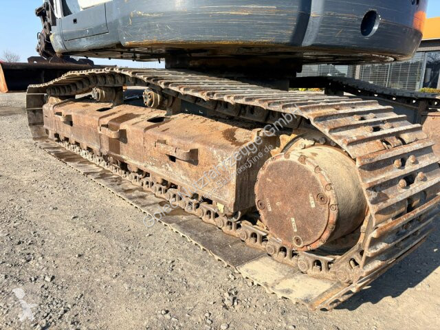 Skovl New Holland KOBELCO E235SR-1ES Kettenbagger