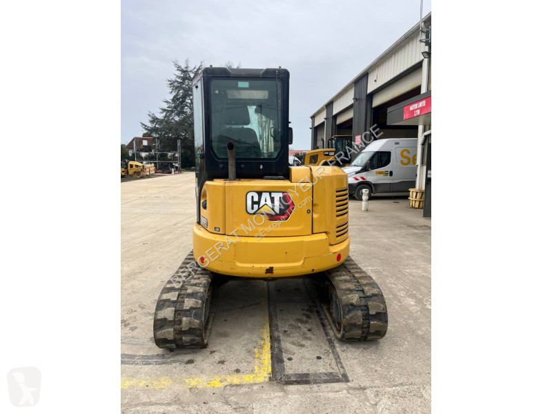 جرافة Caterpillar 305E2