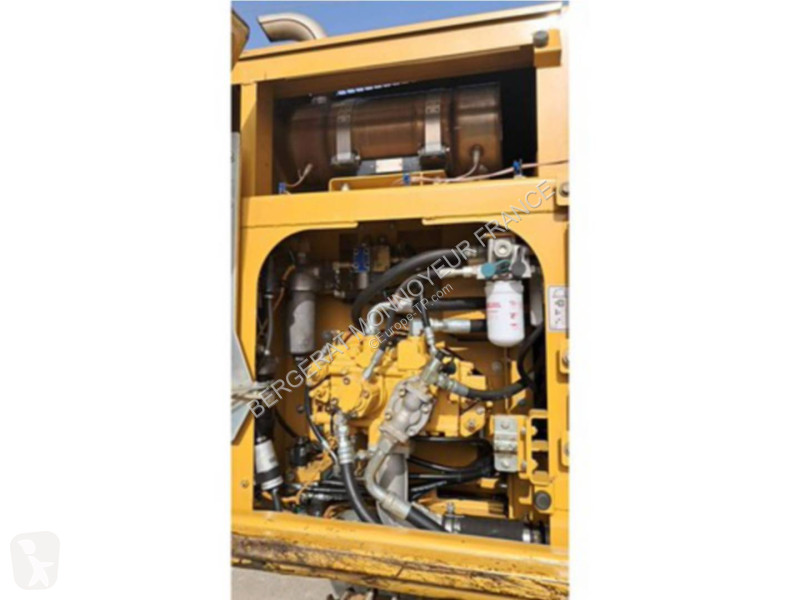 Rýpadlo Caterpillar 318E