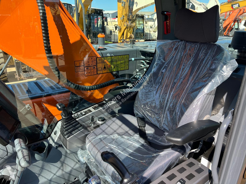 Lopatový nakládač Develon DX220LCA-2M tier 2...