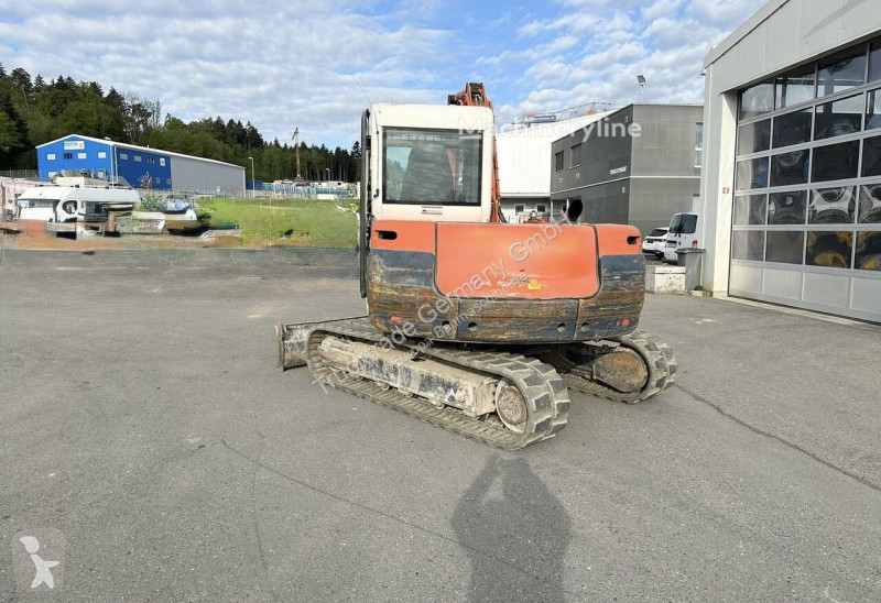 جرافة Kubota 1012