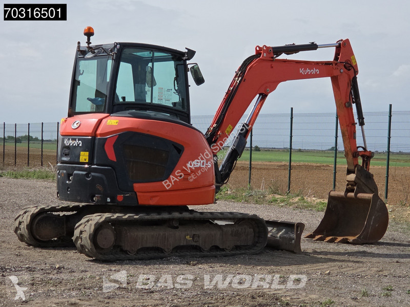 جرافة Kubota U50-5