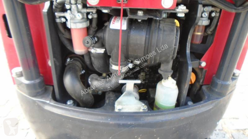 جرافة Yanmar