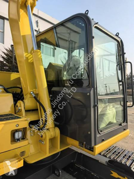 جرافة Komatsu PC70-11MO