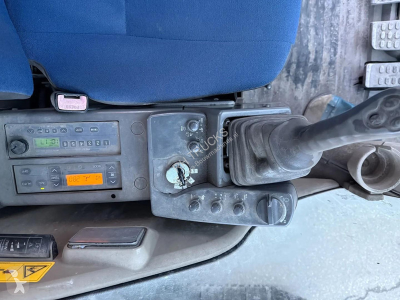جرافة Hitachi LC-3 HYDRAULIC CAB RISER, AIRCO,...