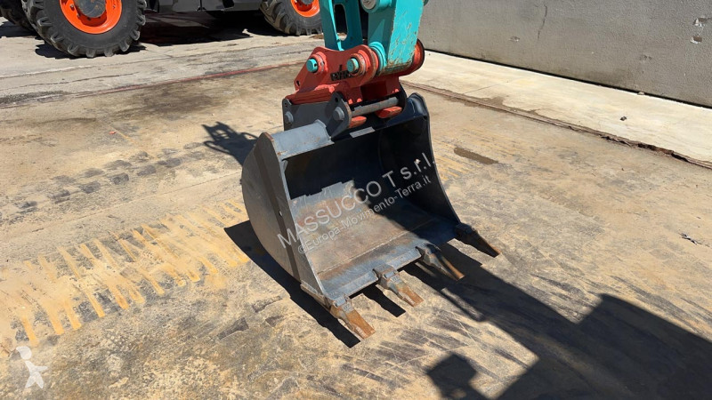 جرافة Kobelco SK28SR-6E