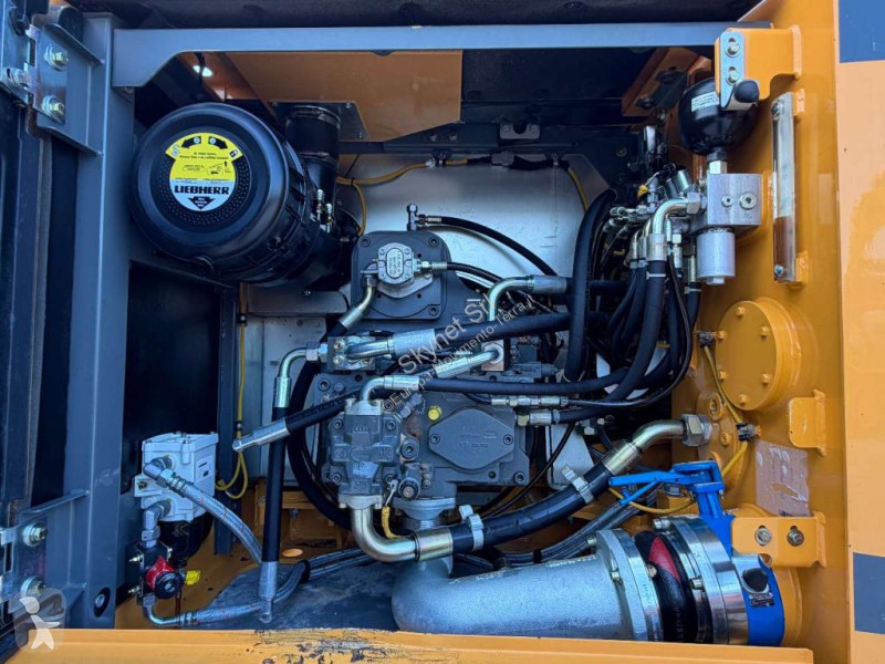 جرافة Liebherr R936 NLC