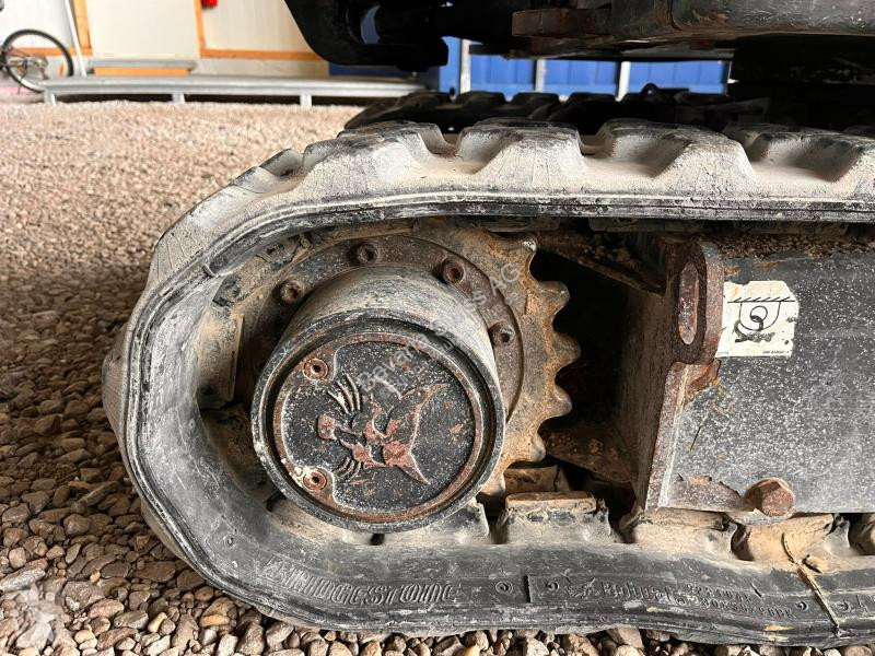 جرافة Bobcat  E20