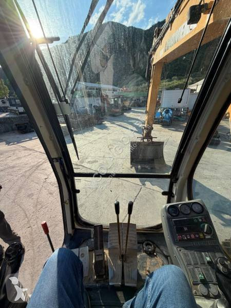 جرافة Liebherr