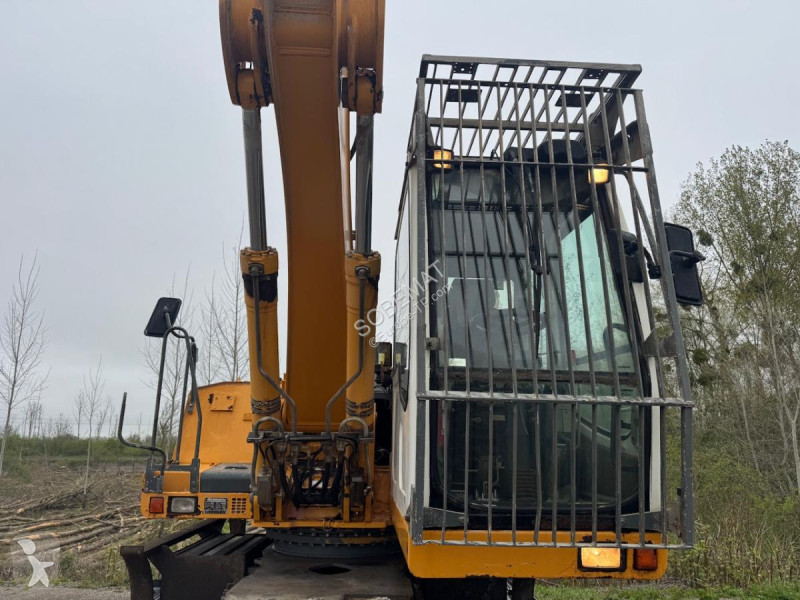 جرافة Liebherr A904C