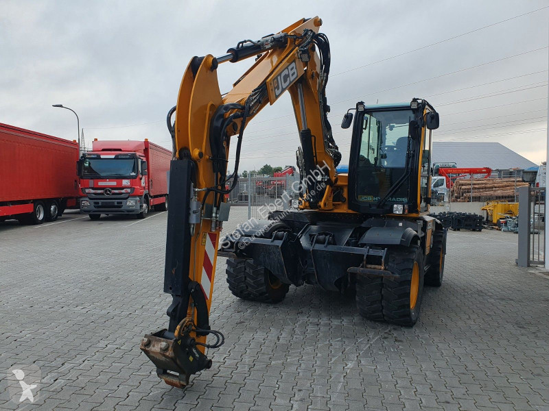 جرافة JCB 110W / Pratzen / nur 572h! / 2023