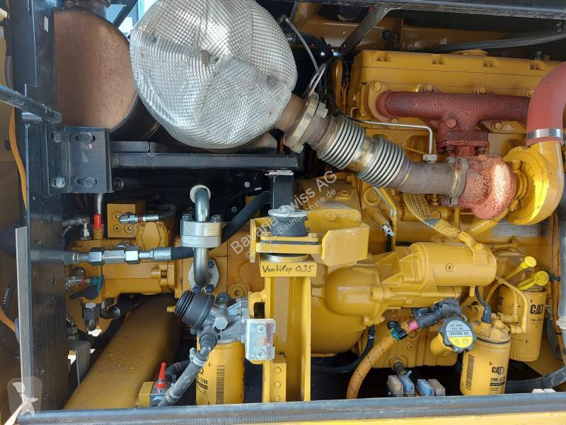 Екскаватор Caterpillar D