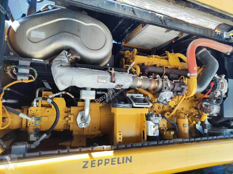 Escavatore Caterpillar MF