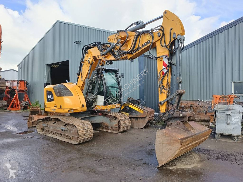 Excavator Liebherr R  excavator bagger + 6 buckets