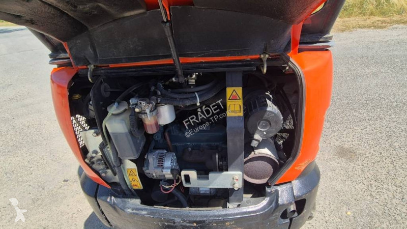 جرافة Kubota 0164