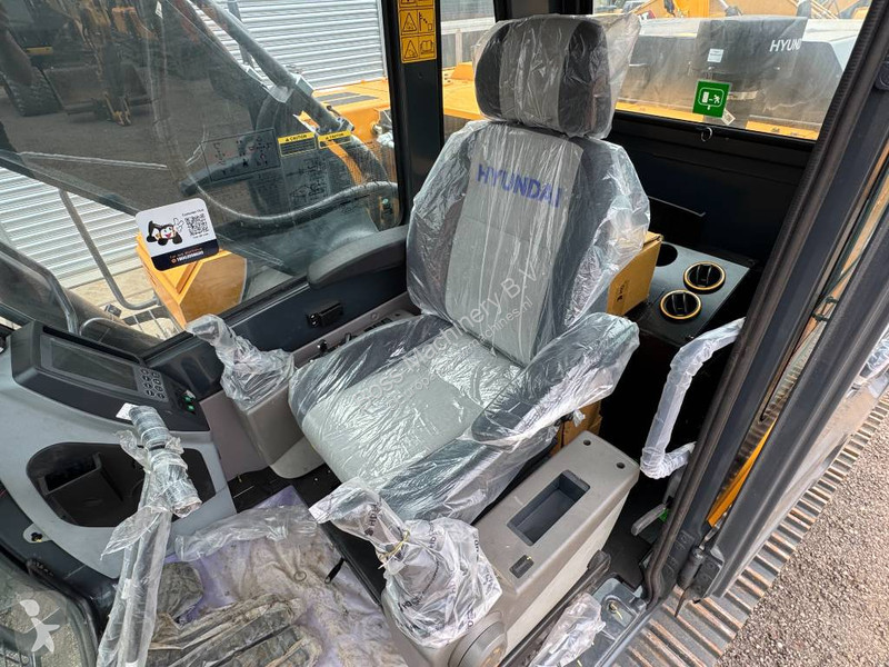 Rýpadlo Hyundai R215L *2026 Model* - Hammer Lines