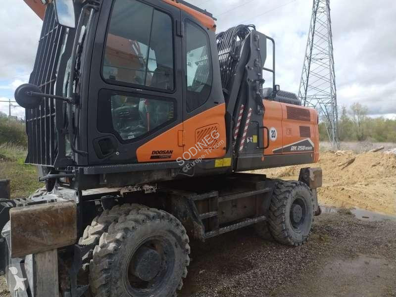 Rýpadlo Doosan