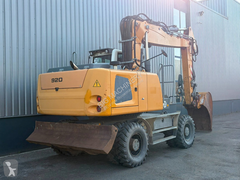 جرافة Liebherr A920