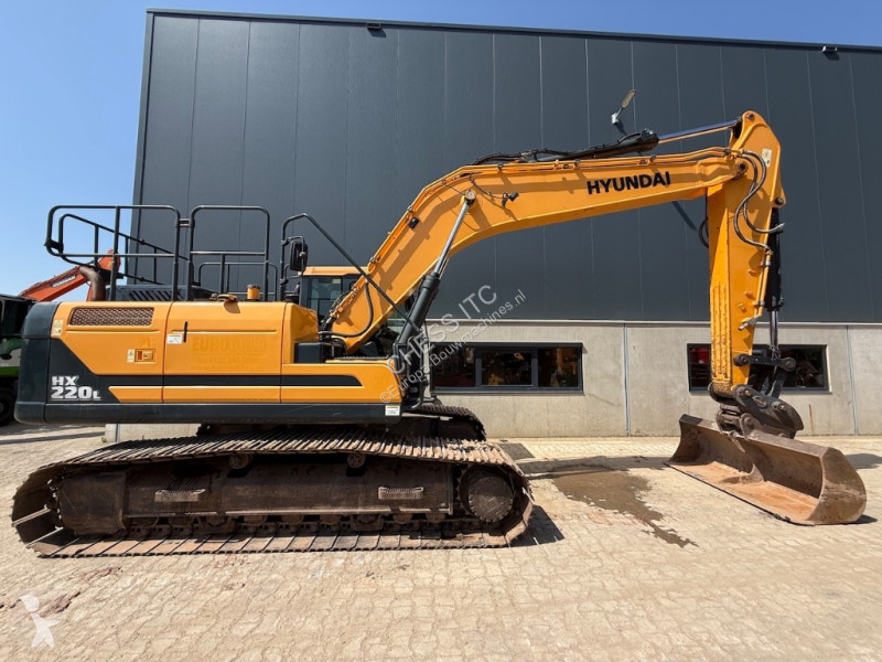 جرافة Hyundai HX 220 L - L - HX 220