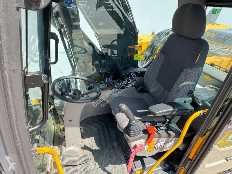 جرافة Volvo - German Machine / Triple Boom