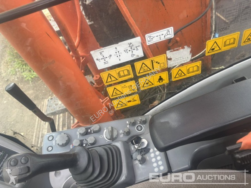 جرافة Hitachi