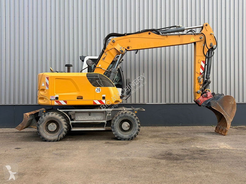 جرافة Liebherr A918