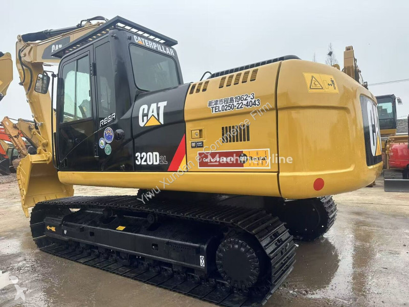 جرافة Caterpillar 2L