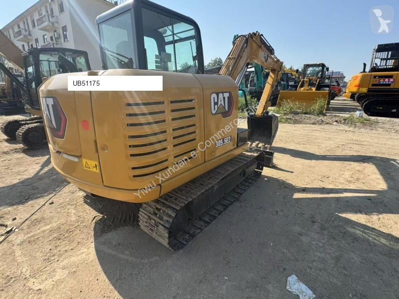 جرافة Caterpillar 305.5E2