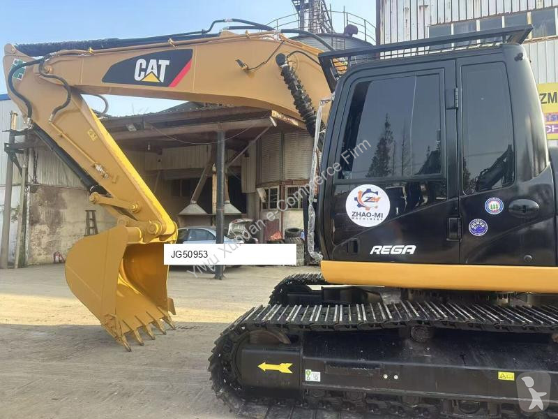 جرافة Caterpillar 2L