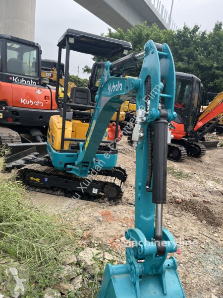 جرافة Kubota U20