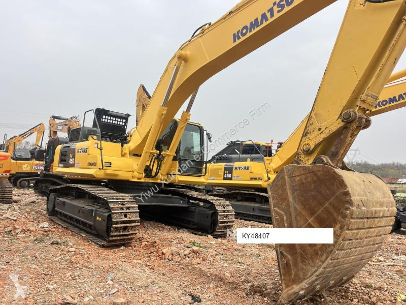 جرافة Komatsu 8