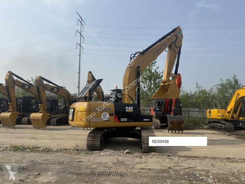 Escavatore Caterpillar 2L