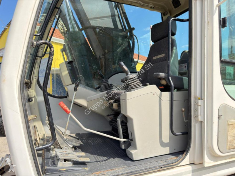 جرافة Liebherr